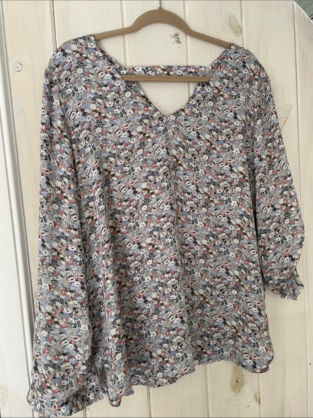 Loft V-Neck Long Sleeve Printed Blouse